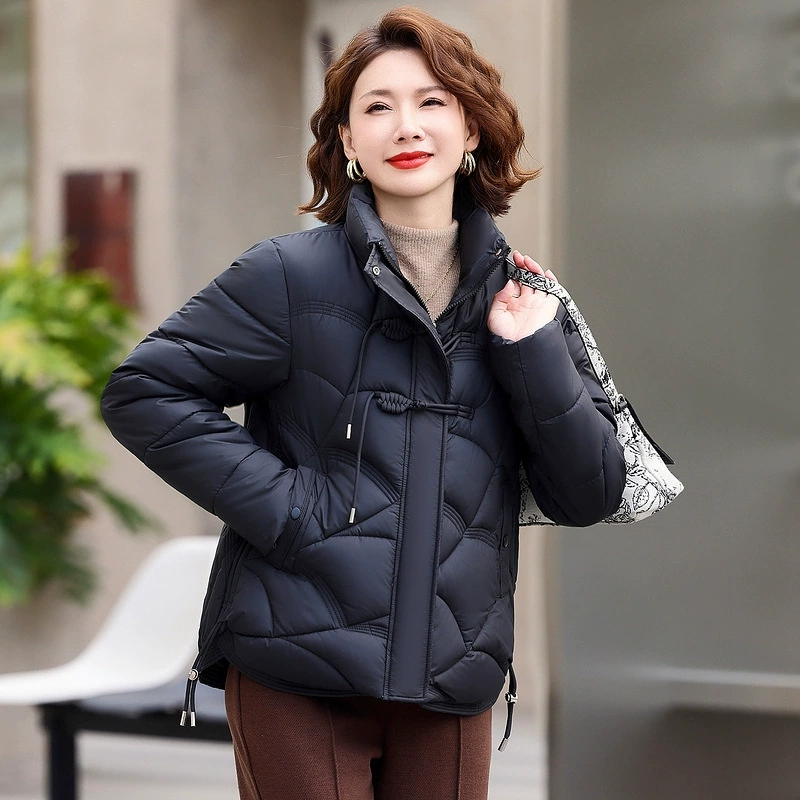 Женская хлопчатобумажная одежда среднего и пожилого возраста модная повседневная дикая темпераментная зимняя 2024 новая пожилая теплая хлопчатобумажная одежда