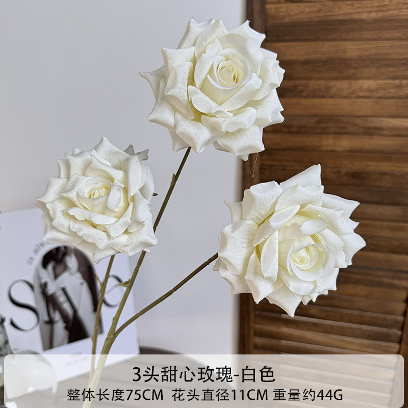 달콤한 장미 3송이