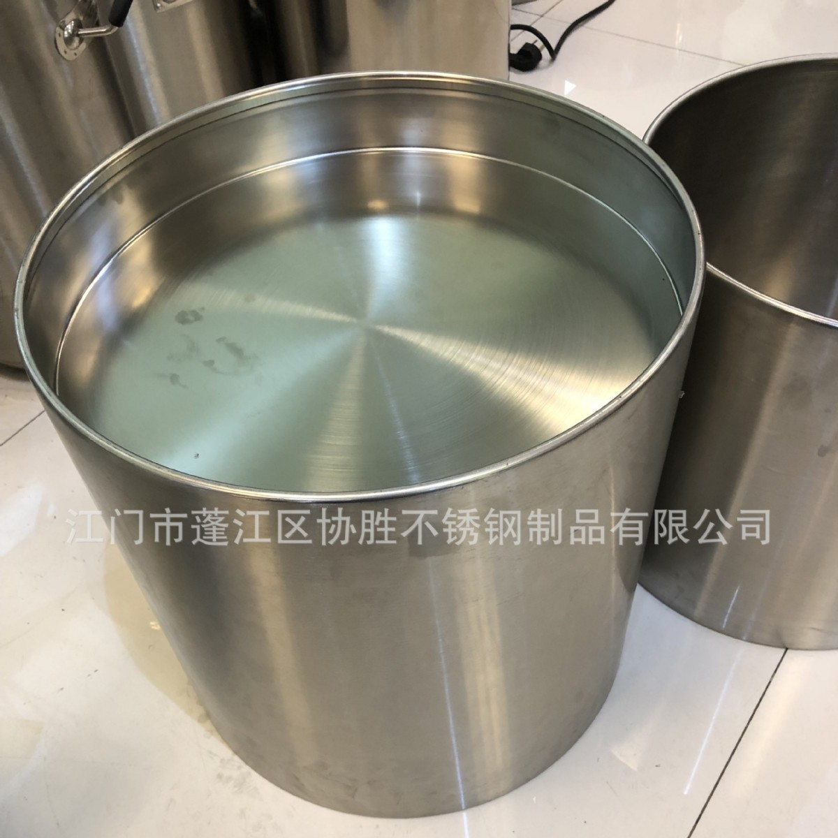厂家直销不锈钢花盆带脚大桶桶啤酒桶真空桶非标桶等