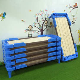 厂家批发幼儿园塑料木板床加厚儿童午睡床加扶手叠叠床