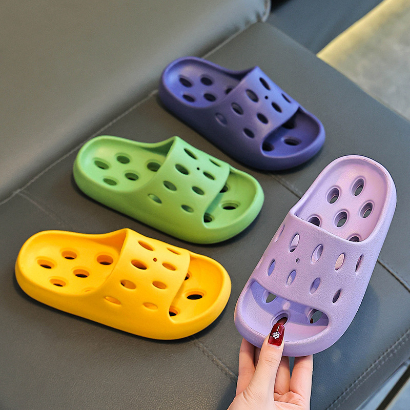 Children's Slippers Summer Boys Swimming Bathroom Bath Non-slip Leakage Hollow Girls' Baby Children Parent-child Slippers
