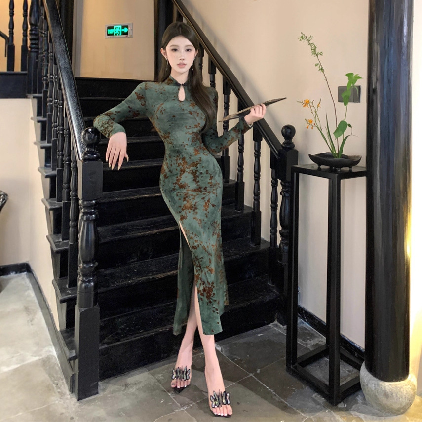 1172 European and American Cross-Border Foreign Trade Women's Clothing New Chinese-Style Retro Velvet Slit Cheongsam Dress Figure-Flattering Hip-Hugging Fishtail Skirt