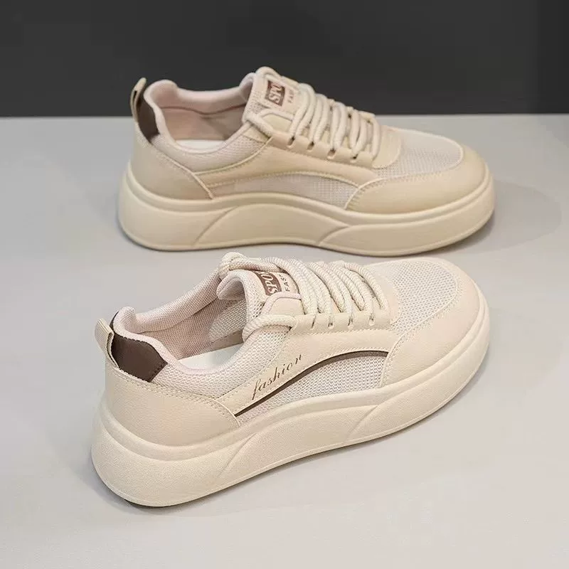 [Взрывной спот] 2024 Летняя сетка дышащая толстая подошва увеличена маленькая белая обувь женская дикая спортивная повседневная обувь