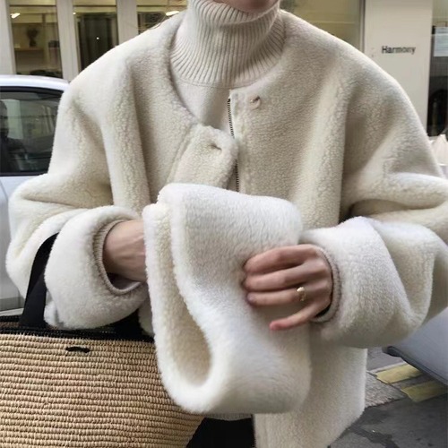 Korean version of thickened lazy lamb shearling particle short pocket coat retro fashionable scarf for little people