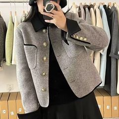 短いタイプの小さいスーツのコートの女性の春と秋の衝突色の洋風のカシミヤのコートの子供の襟の小さい香りの風の短いコート