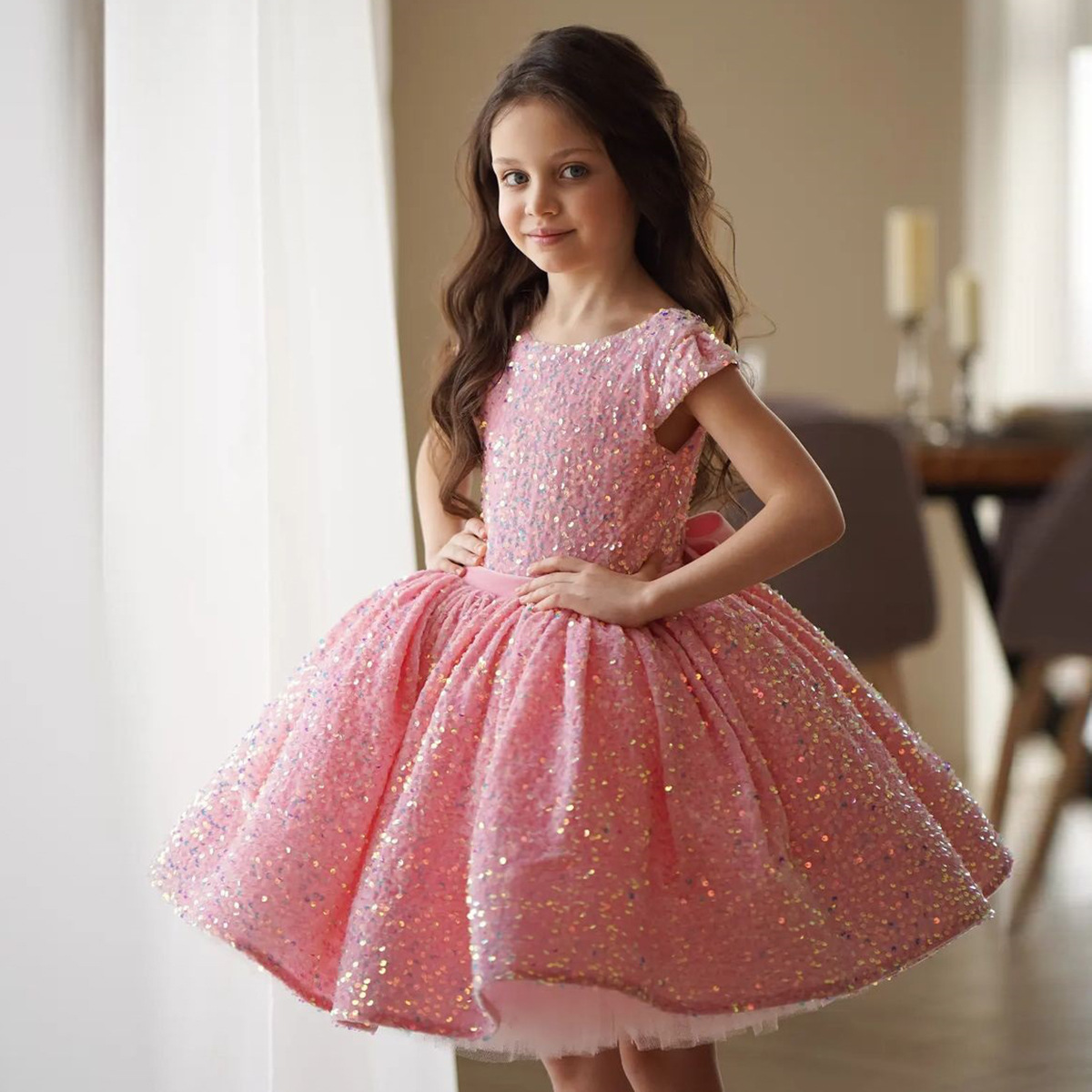 Abendkleid für Mutter und Kind, Prinzessinnenkleid, Bühnenkostüm, Ballkleid, Blumenmädchenkleid mit kurzem Rock, Mini-Hochzeitskleid 【Vorbestellung | Versand in 15 Tagen】_voghion.com