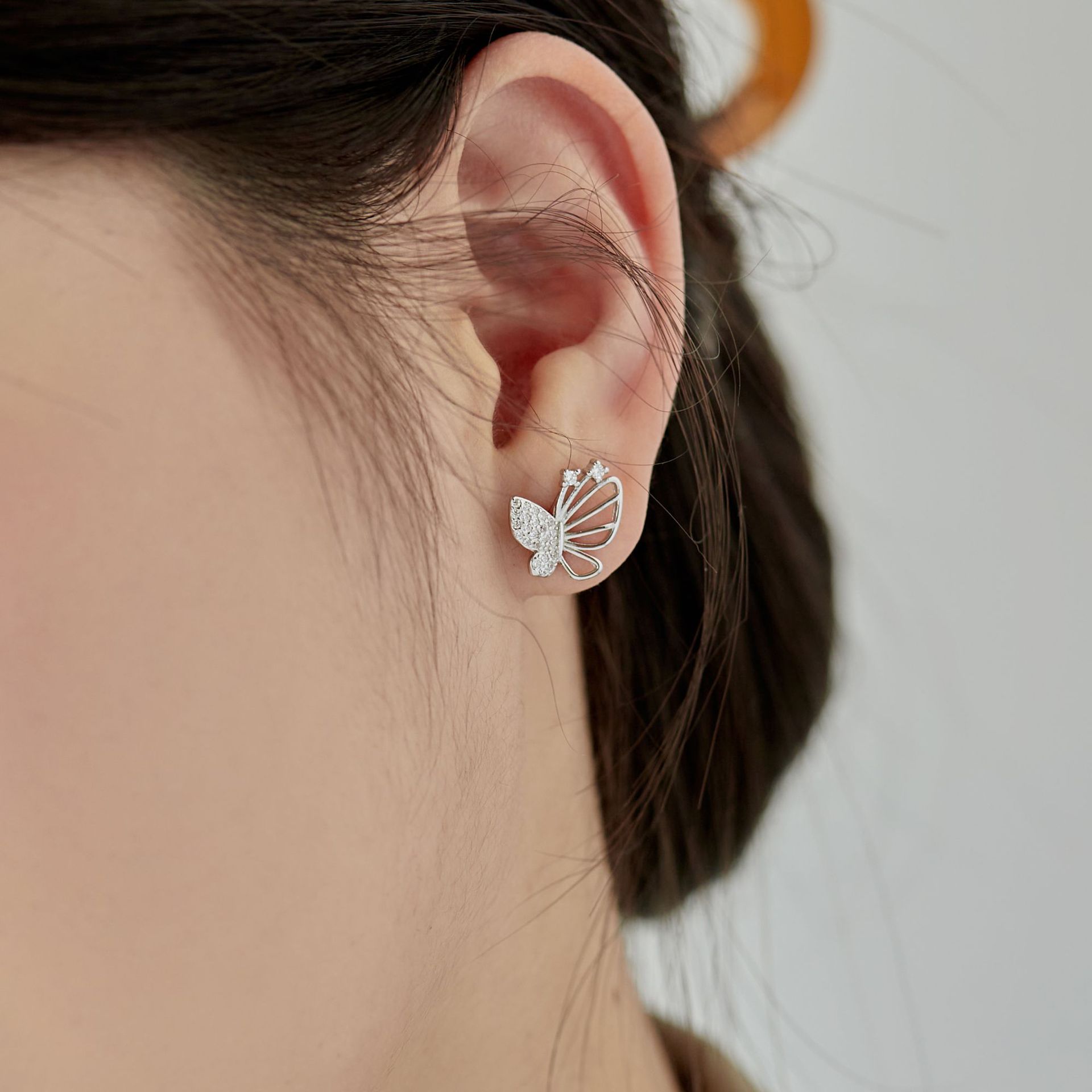 Fairy Style Butterfly Sterling Silver Plating Zircon Ear Studs 1 Pair