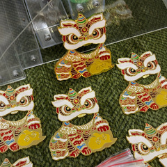 目が覚めた獅子文創栓金属冷蔵庫は都市観光地区の記念品冷蔵庫のマグネットシールを貼っています。