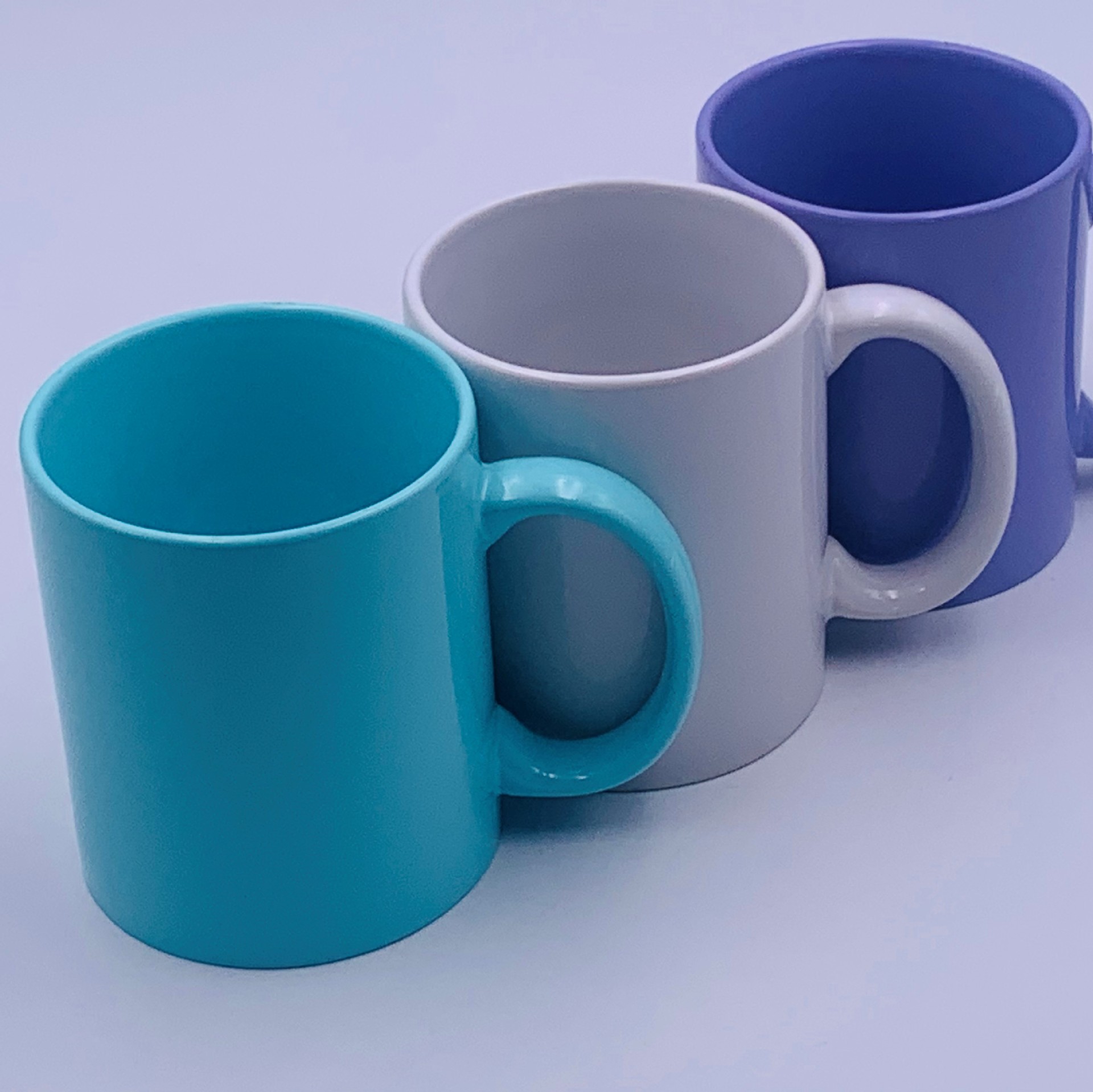 Tazas de cerámica creativas japonesas en el viento de Navidad parejas de oficina regalo taza de café de comercio exterior taza de esmalte de color