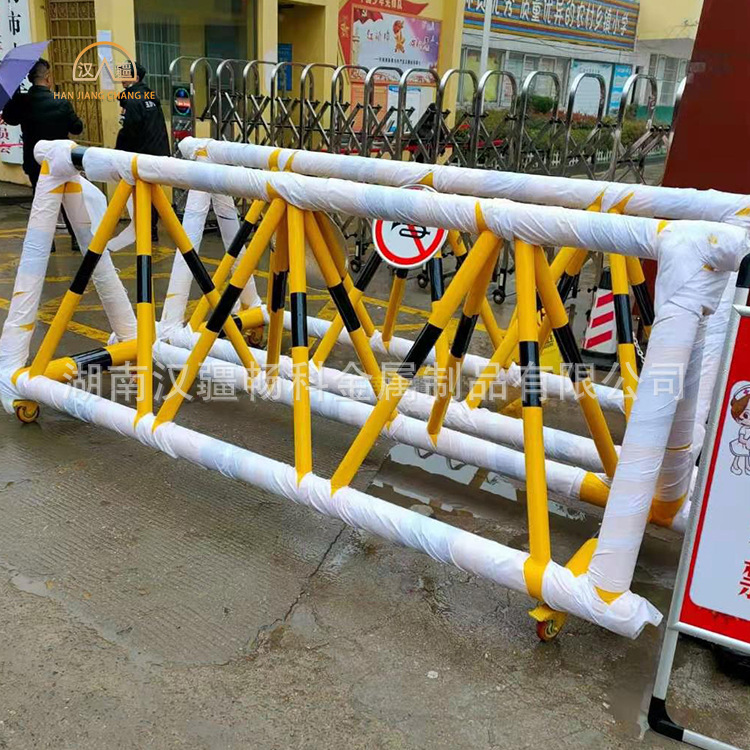 移动拒马护栏学校防冲撞小区隔离交通安防设施厂家现货围栏