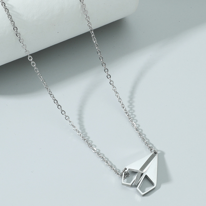 Collar masculino con colgante de brújula y pluma, acero de titanio, estilo europeo retro