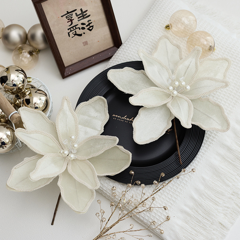Nuevos productos transfronterizos flores de Navidad blancas de alta calidad tela de peluche imitación polvo de perlas flores de Navidad estilo coreano decoración de Navidad