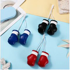 厂家直销PU拳击手套钥匙扣 迷你小手套挂件 仿真皮革汽车挂件