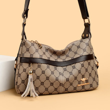 2025�¿�������������������ĸ����pvc����Ů����óб�����հ�