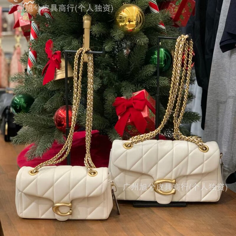 2026C Tabby26 Quilted Chain Square Bag for Women, Single Shoulder Underarm Crossbody Bag, French-Style Quilted Design 2026C Tabby26 Quilted Chain Square Bag for Women, Single Shoulder Underarm Crossbody Bag, French-Style Quilted Design
