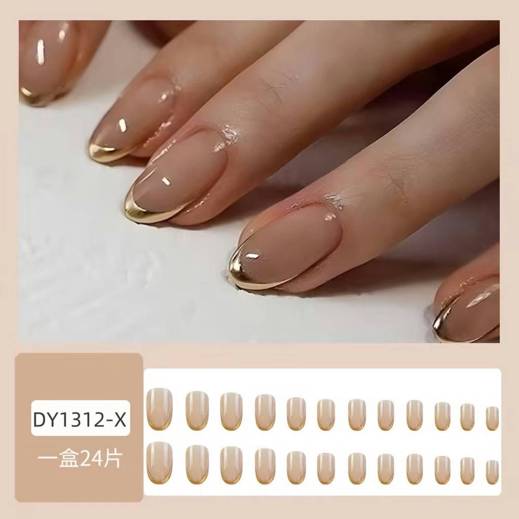 Uña de uso, manicure francesa de estilo simple, manicure de alto nivel, manicure de uso, manicure cortas y medianas. image 7
