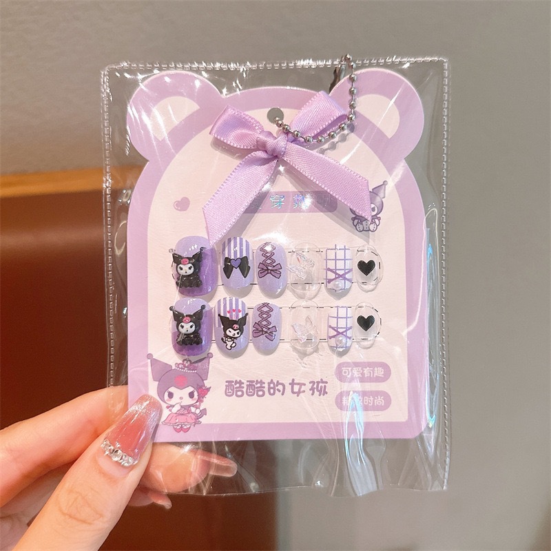 Uñas postizas Kuromi para niños en caja, lindas pegatinas de uñas removibles para niñas, pegatinas de uñas exquisitas de dibujos animados.