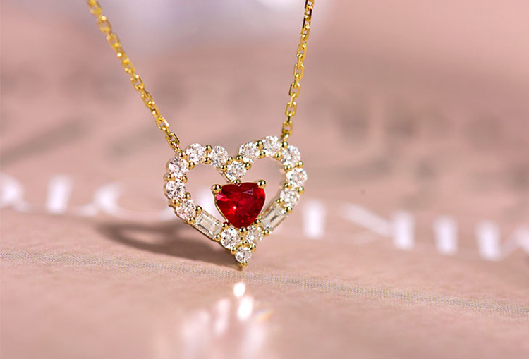 Inlay Design 925 Sterling Silver Zircon Cable Chain Inlay Heart Shape Necklace