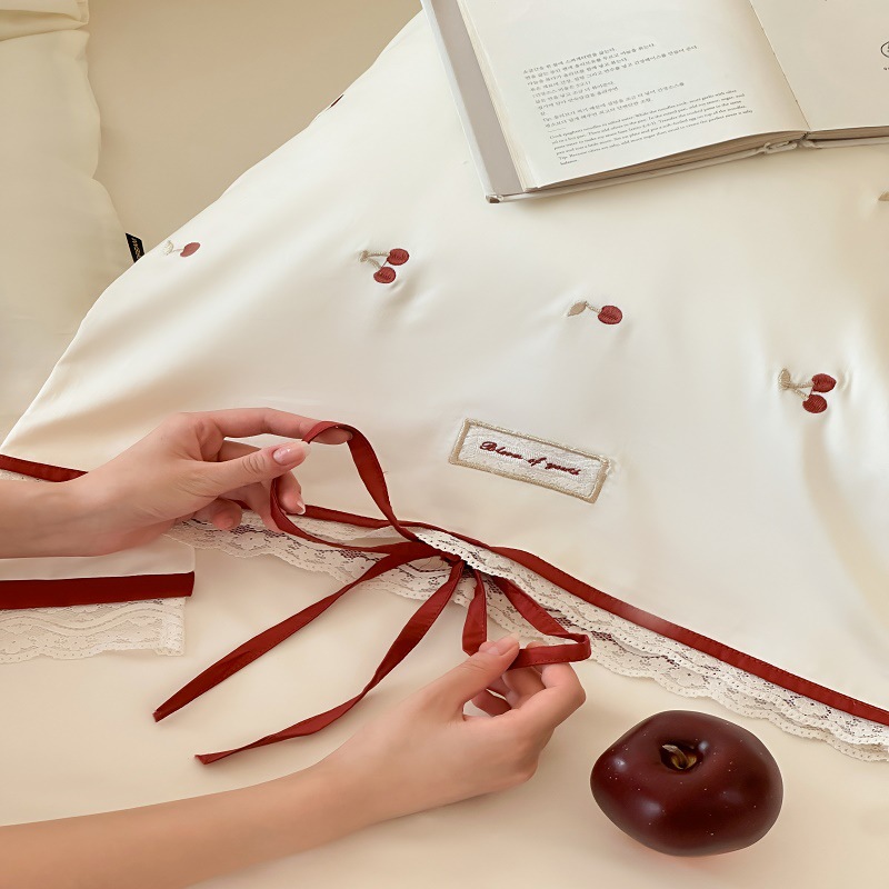 French Girly Heart Bedding Four-Piece Set Australian Cotton Cherry Embroidered Lace Quilt Cover Bedding Available for All Seasons