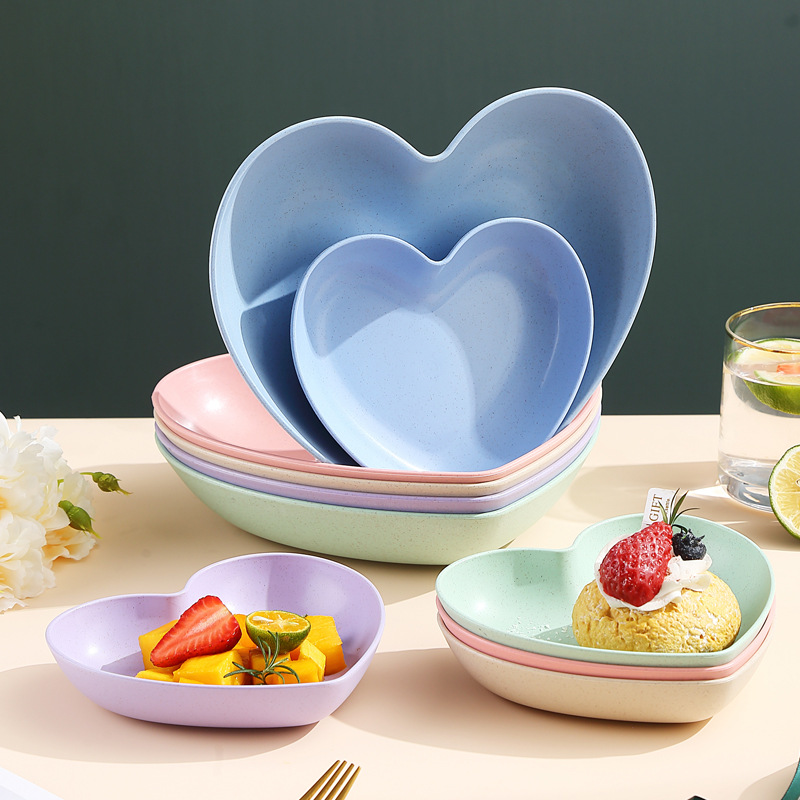 Nordic heart-shaped creative small plate, couple's dinner plate, plastic tableware, cake tray, fruit and snack plate