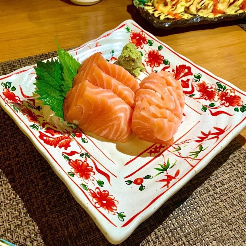 Japanese-style ceramic tableware, square sashimi plate, barbecue meat plate, salad bowl, fried pork chop plate, square fried food plate