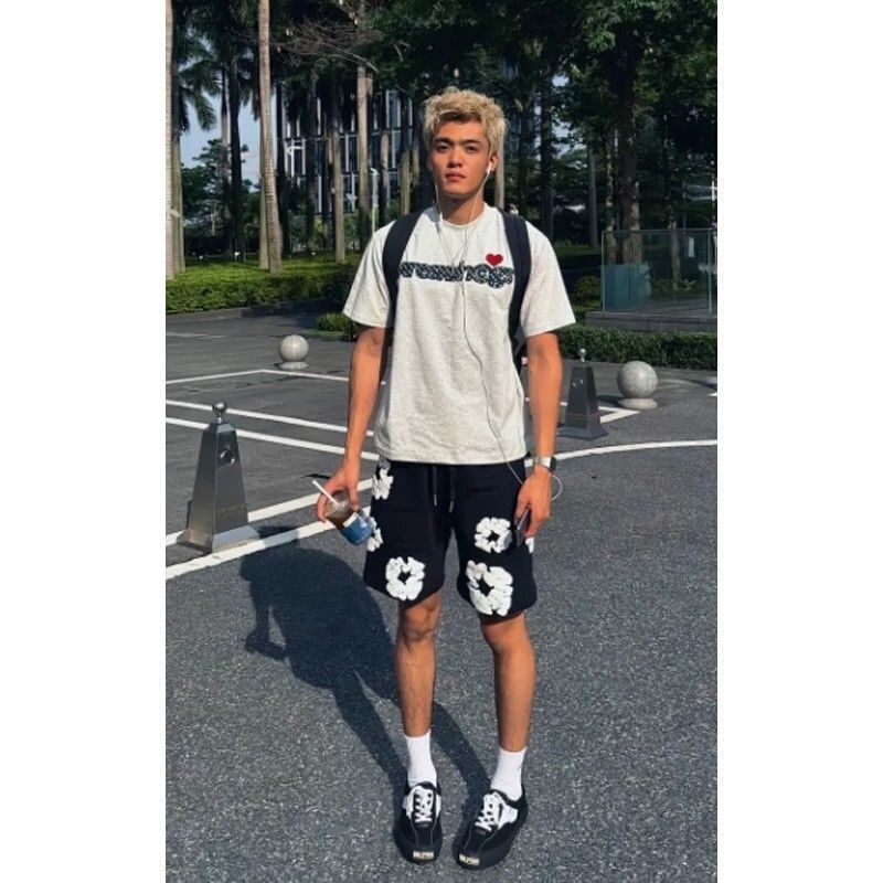 American high street style cottonwood foam print casual shorts for men, summer quick-dry basketball pants, suitable for outdoor wear, quarter-length shorts American high street style cottonwood foam print casual shorts for men, summer quick-dry basketball pants, suitable for outdoor wear, quarter-length shorts