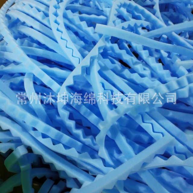 厂家供应 医用配包淡蓝色波浪背胶海绵条手术包背胶海绵条 可定牌