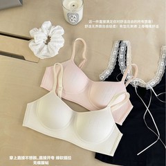 夏季一片式文胸罩无痕内衣女士大胸显小薄款防下垂聚拢显圆文胸罩