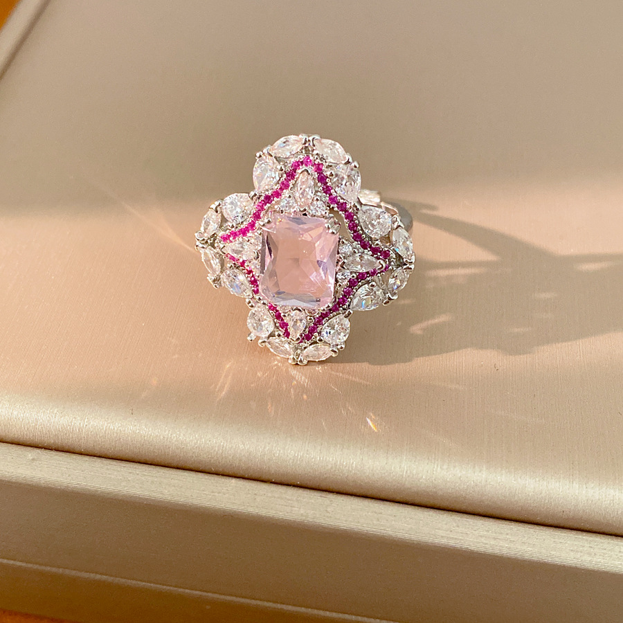 Agujas de plata de diamante cuadrado diamante pernos de aretes de temperamento dulce aretes de aretes de lujo ligero de alta calidad conjunto de joyas exquisitas