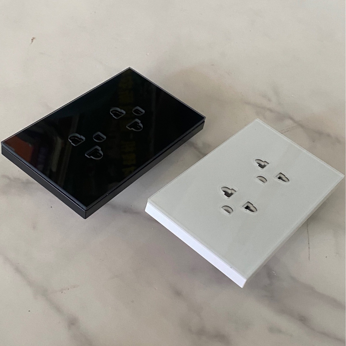 出口专供泰国标越南标插座 6孔插座 泰国规金属边插座越南规玻璃