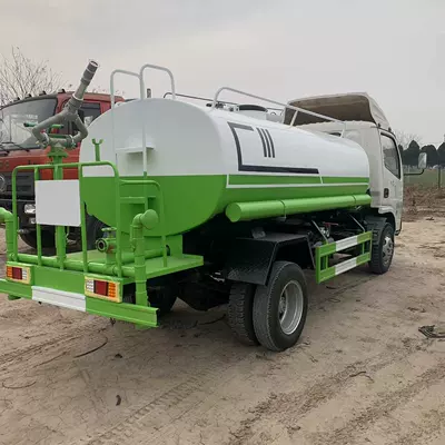 Manufacturer Transfers Current Stock of 5-Ton Suvarma maşınları