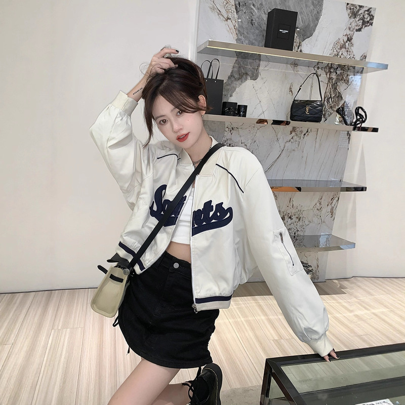 アメリカのカジュアルな野球服のコートの女性の小さい子供の春秋のタイプのギャル風のパイロットのジャケットの短い上着の秋|undefined