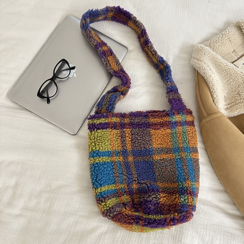 Versión coreana de ins otoño e invierno nuevo material de lana de gran capacidad bolso femenino tote, viento perezoso, viento perezoso, hombro inclinado, marea de bolso