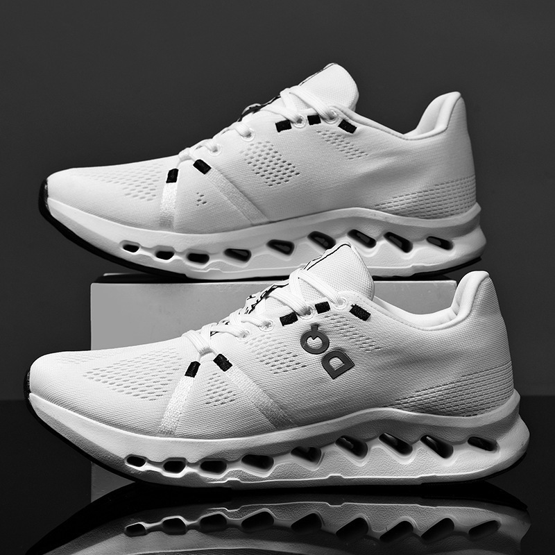 Zapatos de hombre 2024 verano nuevos zapatos de tejido ligero transpirable moda casual zapatos deportivos de correr zapatos de malla de coco zapatos de moda