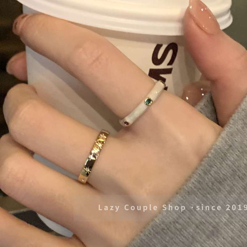 Brand ring with zircon