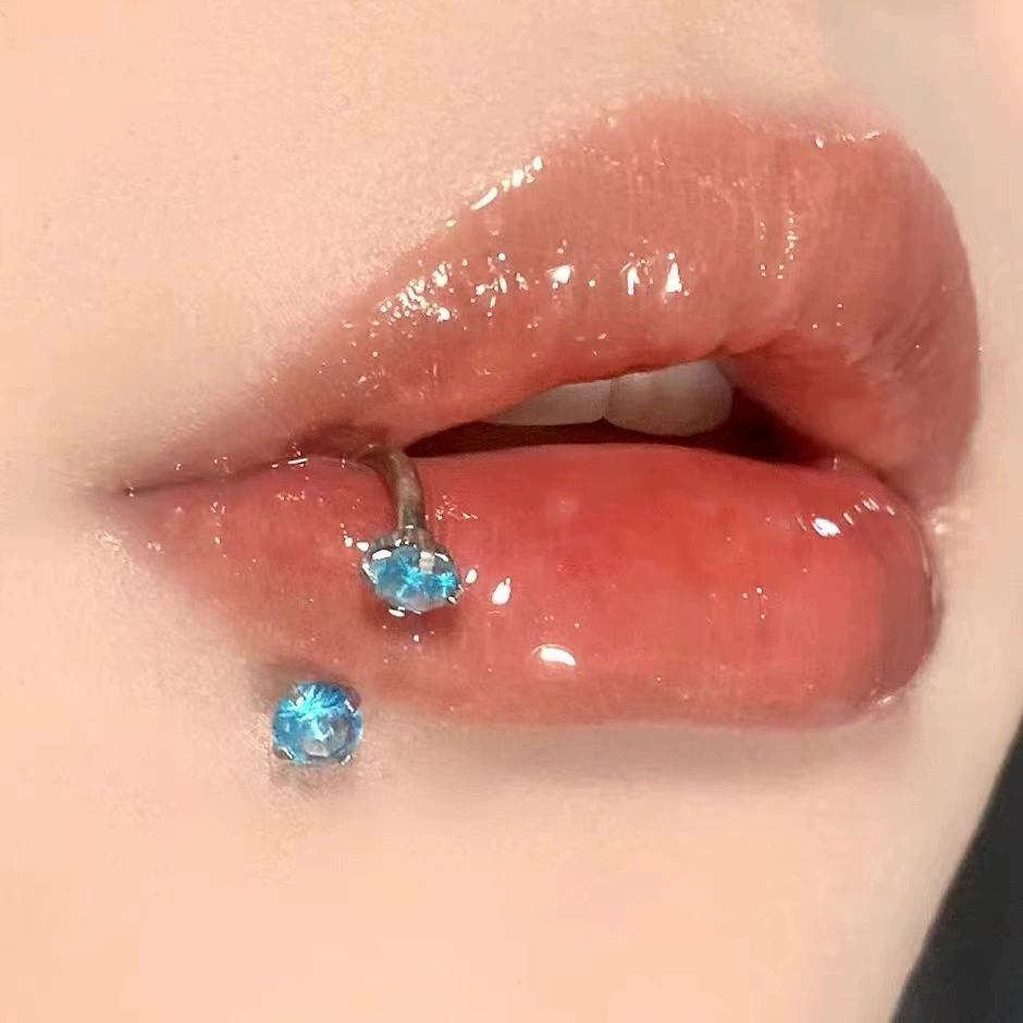 Б piercing с цирконием, без упоминания площадки