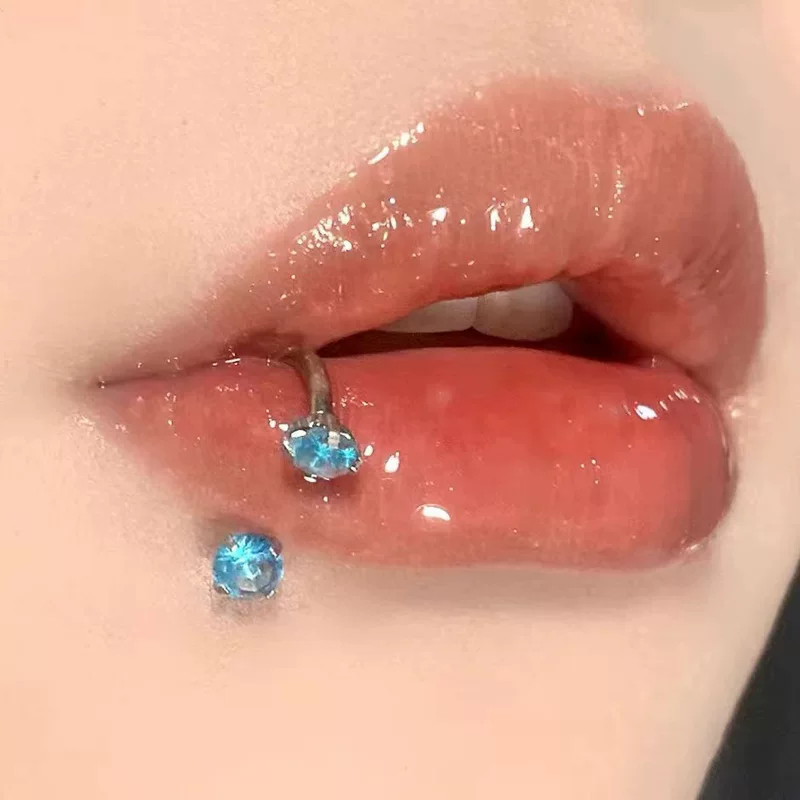 Б piercing с цирконием, без упоминания площадки