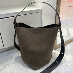 通勤复古磨砂大容量包包女2025新款秋冬百搭斜挎包时尚单肩水桶包