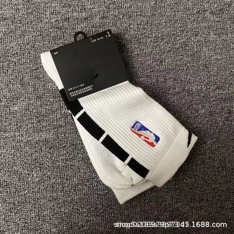 21新型nbaの長い筒のバスケットボールの靴下は刺繍します。|undefined