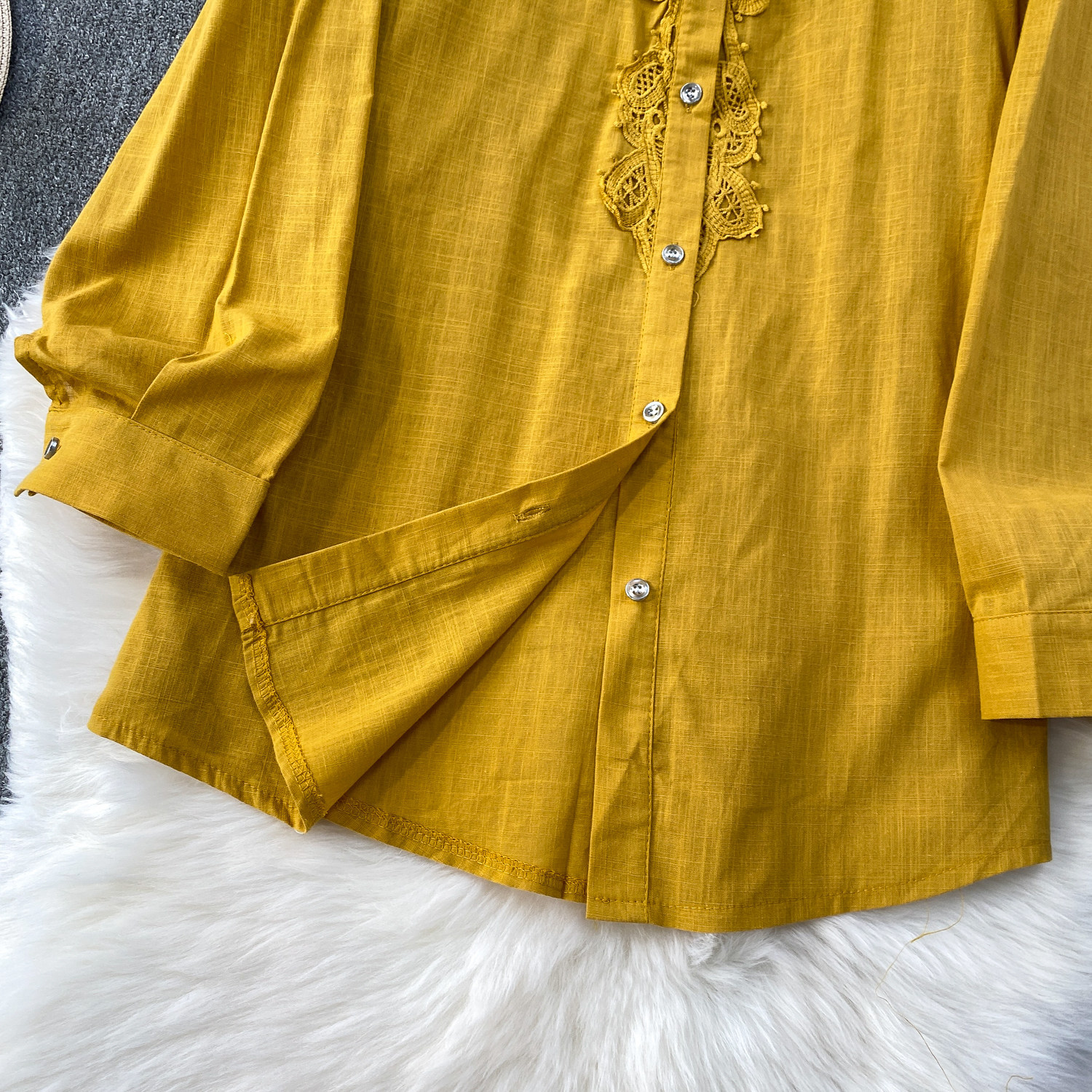 Women's Floral Collared Shirt Breathable Lace Top mid Length Cardigan Coat Casual Style Sun Protection Gentle Hollowed out for Spring And Autumn_ecoleips.com