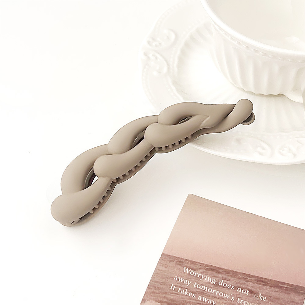 Barrette banane minimaliste pour queue de cheval haute mate_voghion.com
