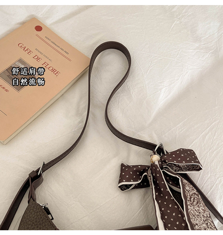 Túi xách tay nữ dáng sủi cảo cỡ lớn đeo vai/nách chất liệu PU mềm — Bùn, Màu caramel, Tên, Sâu chi tiết 5