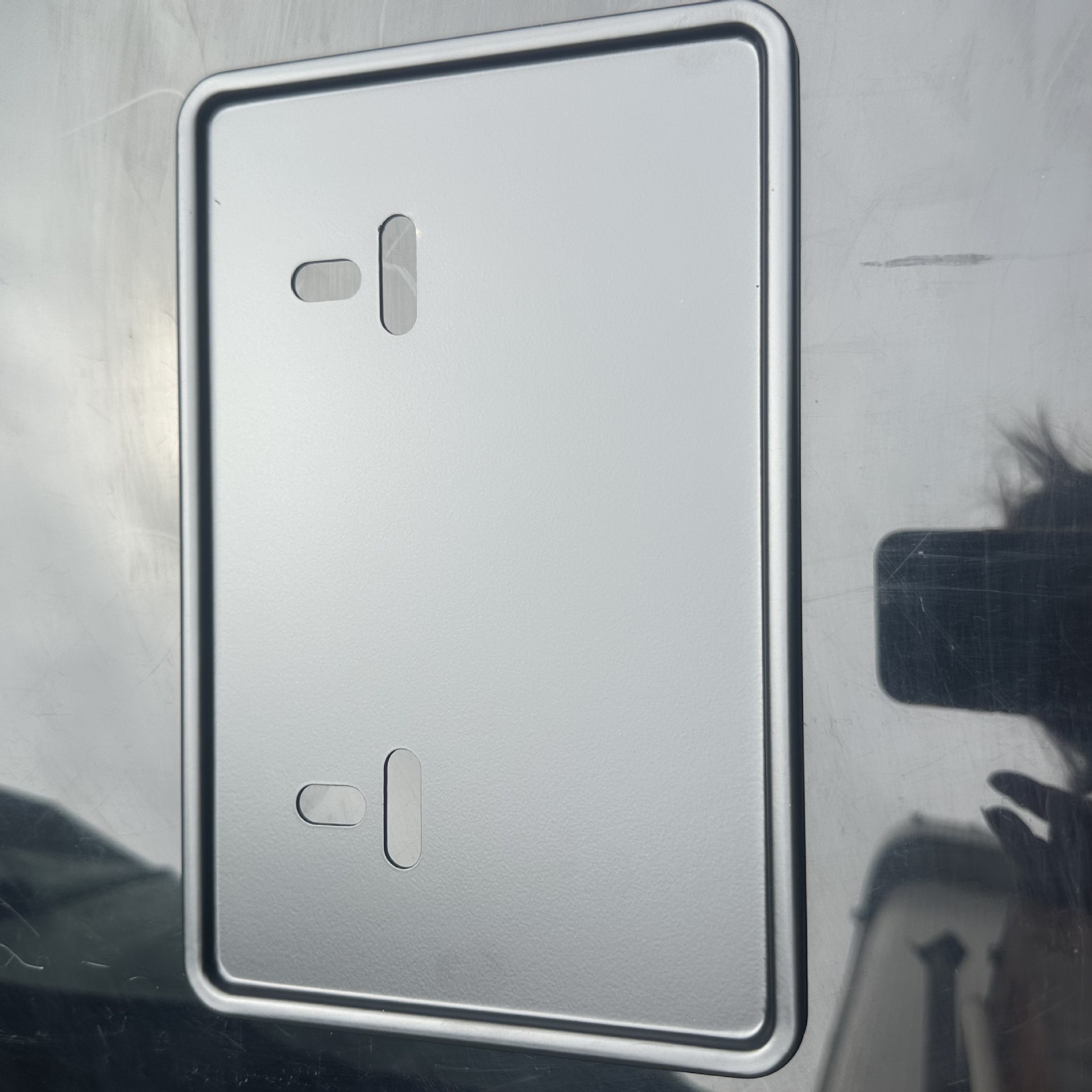 Manufacturer Wholesale Aluminum Alloy Thickened Silver-Colored Motorcycle Protection Frame License Plate Frame Compliant with New Cambodian Regulations