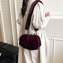 秋冬褶皱云朵包毛毛包女百搭2025新款小众时尚单肩包毛绒斜挎包