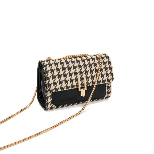 Women's Small Charming Wind Bag, Korean Style Shoulder and Crossbody Bag with Polka Dot Chain Texture PU Bag