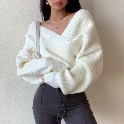 法式慵懒风复古交叉V领毛衣女秋冬高级感气质短款不规则针织上衣