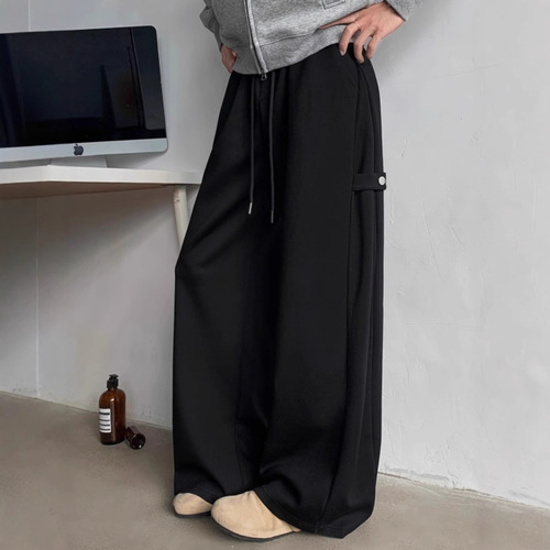 High-end Grey Heavyweight Wide Leg Sports Track Pants for Men with Belt Design, Stylish Casual Long Pants, Loose and Flowy Floor-Length Trousers