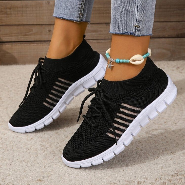 Foreign Trade Flying Casual Sports Shoes Lace-Up Mesh Breathable Sports Shoes Women's Shoes Ready-Made Lightweight Flat Bottom Large Size