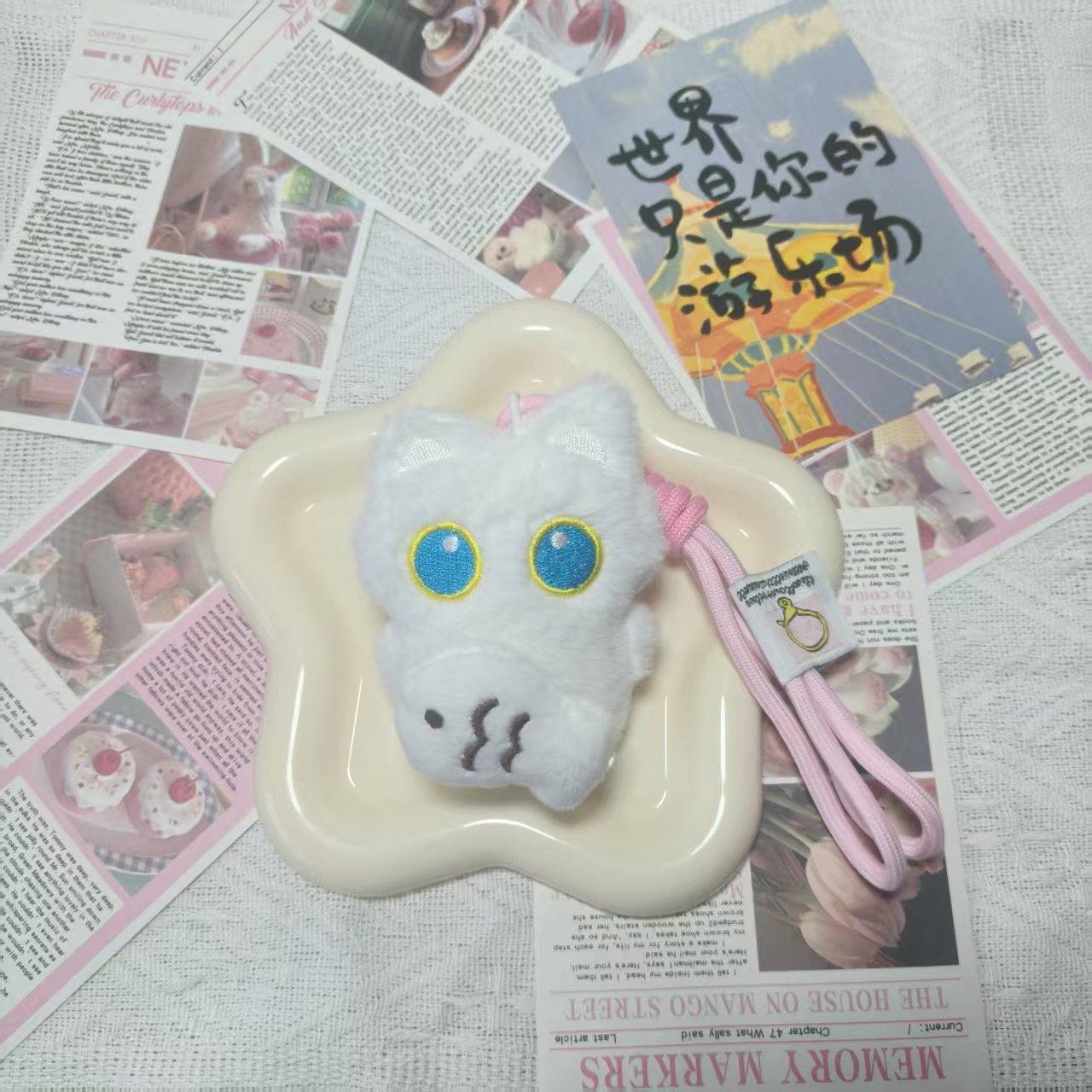 Pequeño pez, ojos grandes, gato negro, gato blanco, colgante, muñeca de peluche, colgante, llavero, pequeño gato negro, colgante