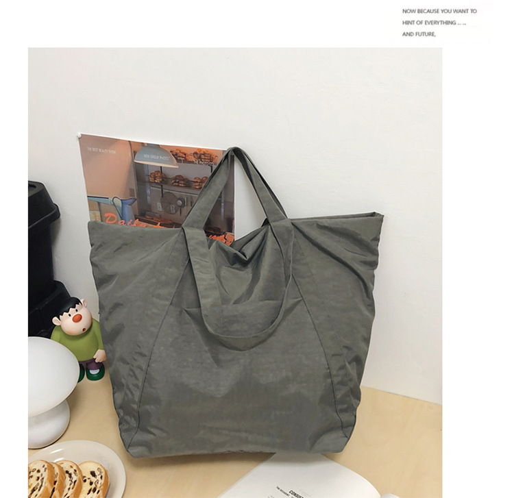 Women's American retro single-shoulder crossbody bag, casual tote bag, large-capacity single-shoulder bag, high appearance level, versatile travel bag undefined